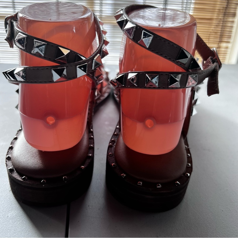 Steve Madden Gladiator Sandal 7.5 - Picture 9 of 10